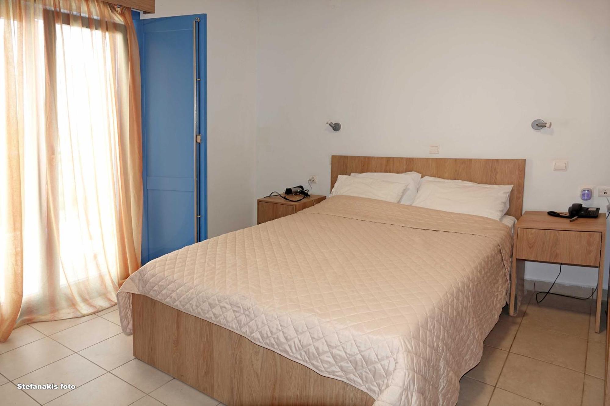 Aeriko Hotel Apartments Agia Marina  Εξωτερικό φωτογραφία