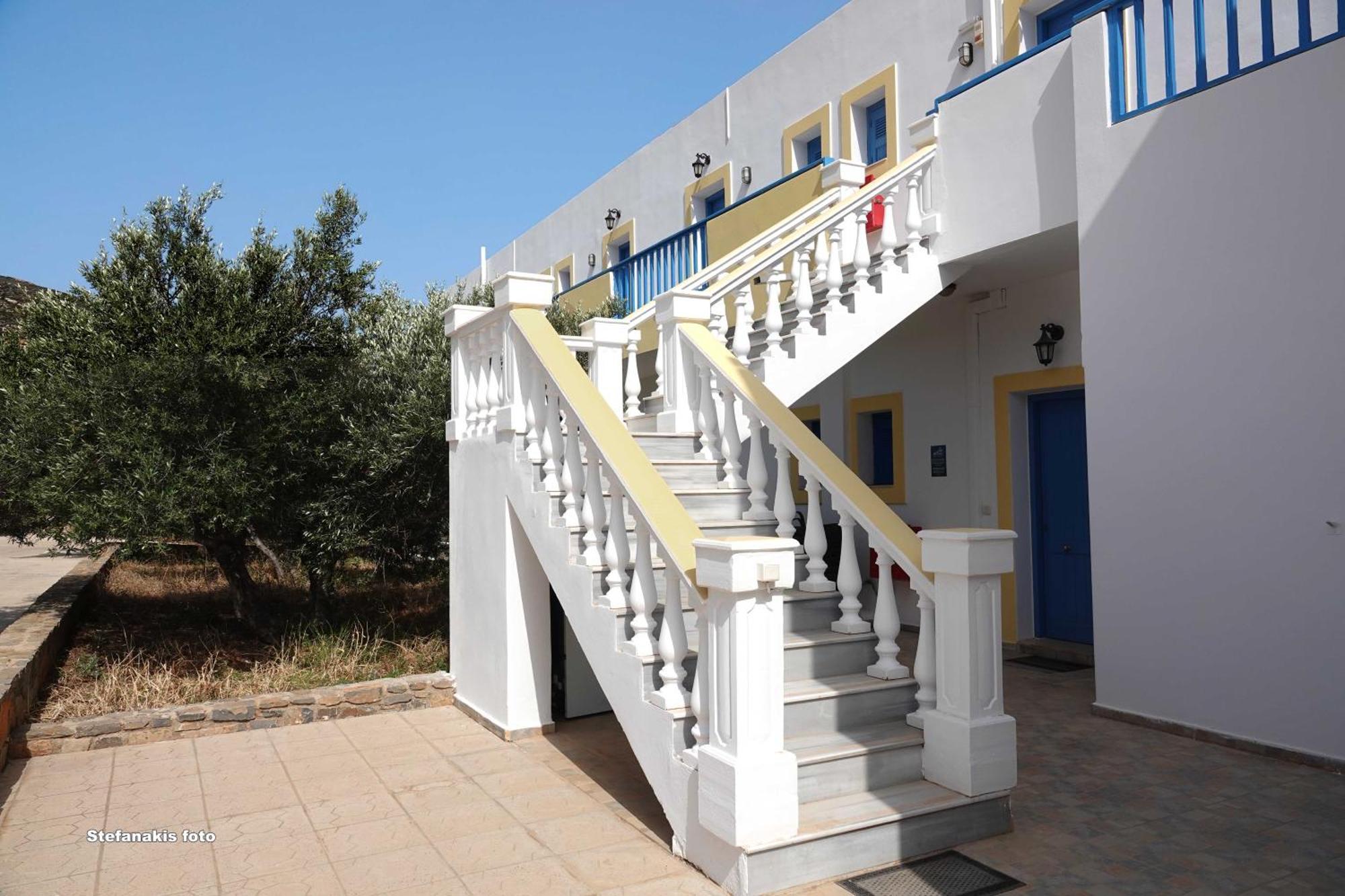 Aeriko Hotel Apartments Agia Marina  Εξωτερικό φωτογραφία