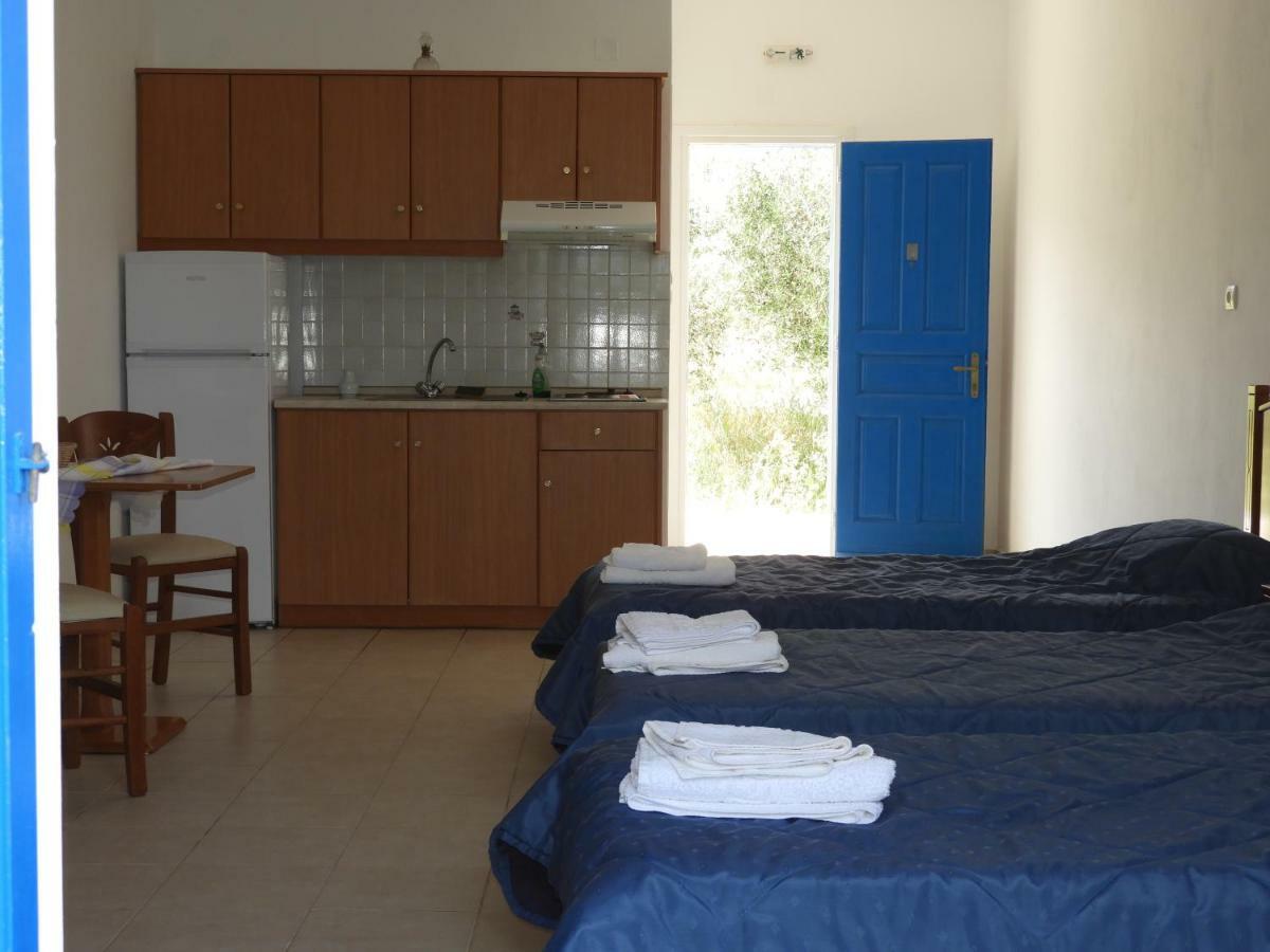 Aeriko Hotel Apartments Agia Marina  Εξωτερικό φωτογραφία